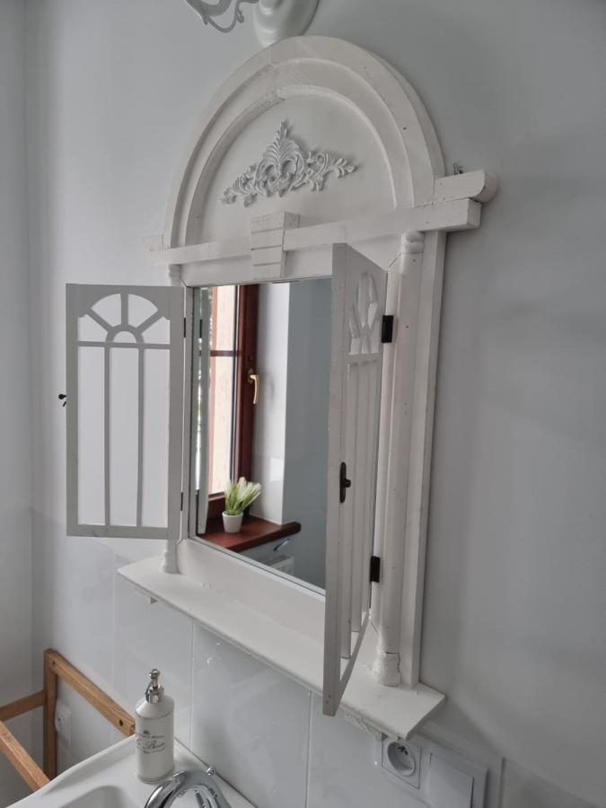 Naszjestwasz Villa Gorki Male  Buitenkant foto