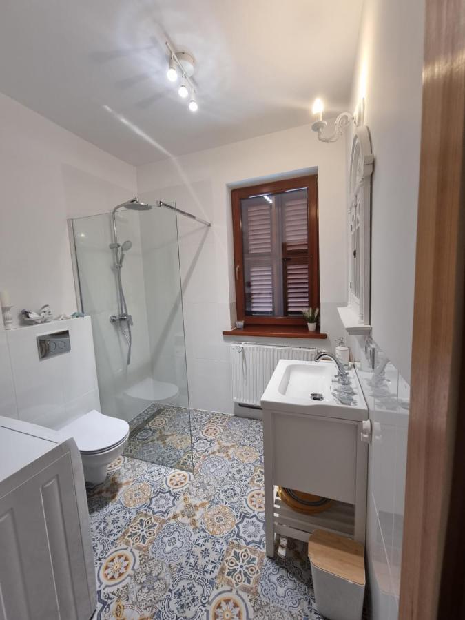 Naszjestwasz Villa Gorki Male  Buitenkant foto