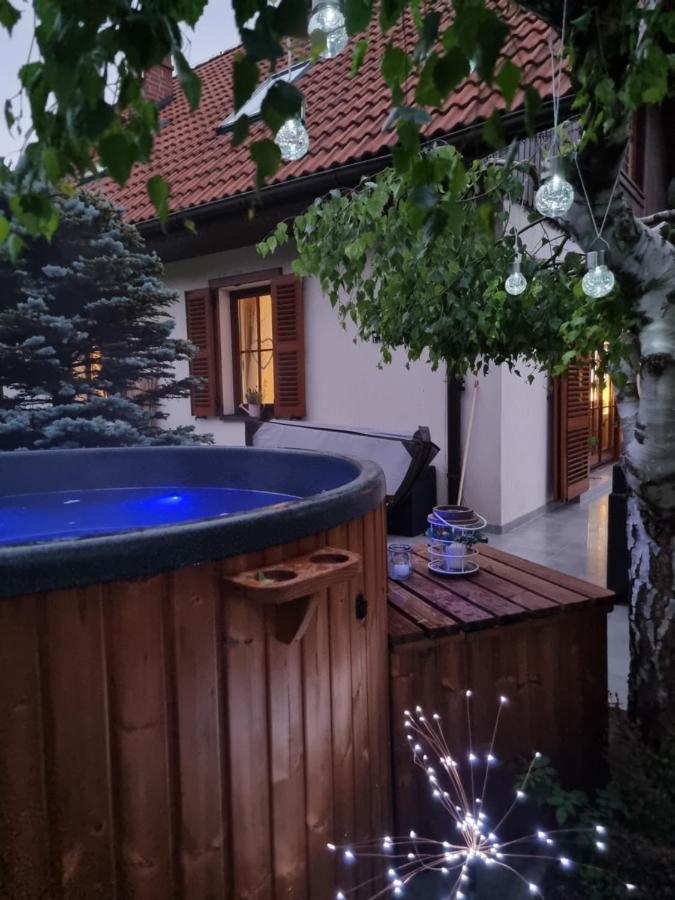 Naszjestwasz Villa Gorki Male  Buitenkant foto